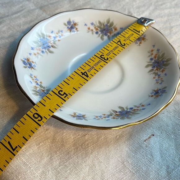 VTG Colclough bone China #8179 “ Blue Floral” pattern teacup & saucer. - Picture 12 of 12